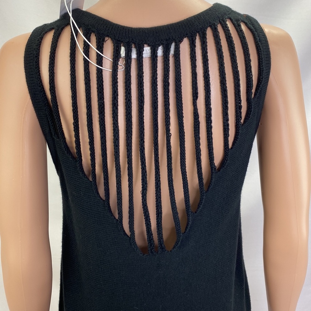 NWT One Gray Day Black Knit Sleeveless top with open knitted back SZ M Very Soft